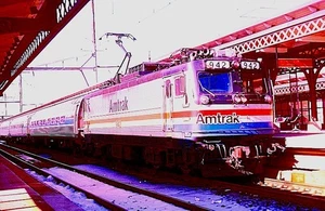 ORIGINAL KODACHROME SLIDE AMTRAK AEM-7 #942 WILMINGTON, DELAWARE APRIL 1985 - Picture 1 of 1