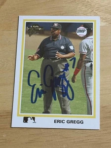 CARTOLINA ERIC GREGG FIRMATA AUTOGRAFATA 2004 TOPPS FAN FAVORITES # 97 ARBITRO - Foto 1 di 2