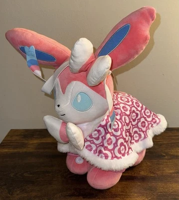 Sylveon Pokémon Build-A-Bear com Capa e Dormitório~Sem Som ~Tudo Novo Com Etiquetas!!! - Imagem 1 de 4