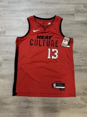 Camiseta deportiva grande Nike Bam Adebayo Miami Heat "Heat Culture" Foto 1 de 2