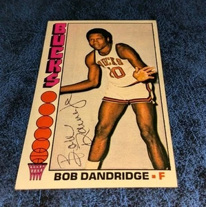 Tarjeta firmada por Bob Dandidge Milwaukee Bucks NBA 1976-77 Topps con nuestro certificado de autenticidad - Imagen 1 de 2