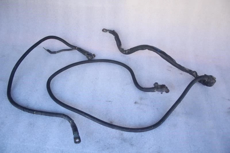 1985 1986 1987 1988 PORSCHE 944 CABLES BATERÍA NEGATIVOS Y POSITIVOS Foto 1 de 4