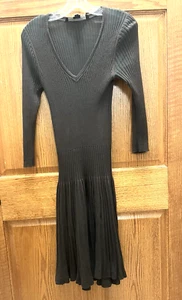 Vestido Verde Tejido, Conexión Francesa Talla 6/10 UK, Rayas Acanaladas Acampanado - Imagen 1 de 9