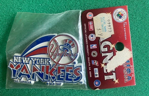 NEW YORK YANKEES - REFRIGERATOR RUBBER MAGNET Cover