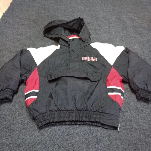 Vintage Chicago Bulls NBA Reebok Youth Small Black Pullover Hooded Puffer Cover