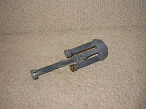 Vintage Oil Lantern Quick Lite Lamp Part Burner Good Condition - Picture 1 of 4