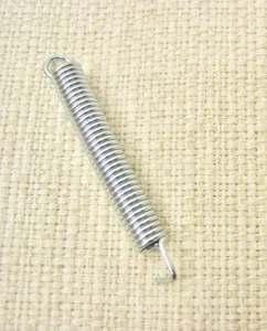 FENDER SQUIER STRAT SPRING for TREMOLO BRIDGE CLAW REPLACEMENT STRATOCASTER - Picture 1 of 5