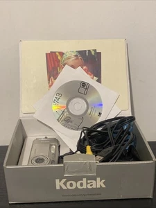 kodak easyshare zoom digital camera kctda42104812 silver Boxed B - Picture 1 of 8