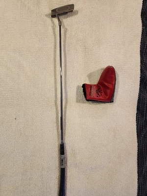 Паттер Scotty Cameron 2025 Studio Style Squareback 2 - 35 дюймов совершенно новый  - Изображение 1 из 4