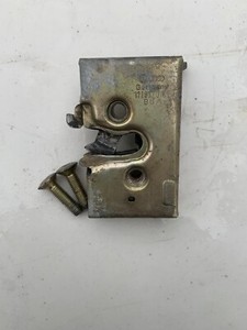 87-93 Volkswagen Cabrio 1.8l OEM Left Front Door Latch 171837015 