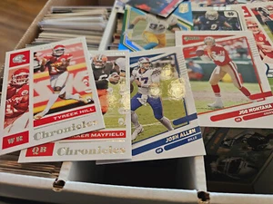 APPROX 3000 FOOTBALL CARDS VARY YEARS AND MAKES - Picture 1 of 18