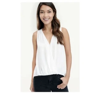 Splendid Surplice Silk Blouse in Ivory. NWT. Size Large. Retail- $148 - Picture 1 of 7