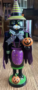 WOODEN BLACK CAT HOLDING A JACK-O-LANTERN NUTCRACKER HALLOWEEN DECORATION 15" - Picture 1 of 6