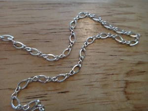 18" Sterling Silver TINY 2 mm Figure 8 Fine Chain Necklace - Picture 1 of 6