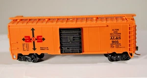 N Scale 905 Alton & Southern Orange Box Car Plug Door - Picture 1 of 5