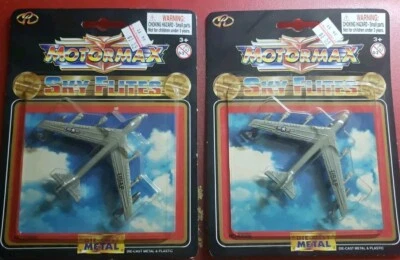 (2x) MOTORMAX SKY FLITES USAF BOMBARDERO METAL FUNDIDO AVIÓN MILITAR Foto 1 de 4