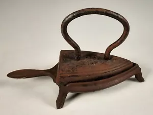 Antik Bügeleisen, Kinder-Eisen, Plätteisen mit Untersetzer, Ornamente #B169 - Bild 1 von 10
