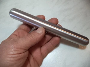 PORTASIGARI IN ACCIAIO INOX  PER 1 SIGARO  NEW NUOVO - Picture 1 of 1