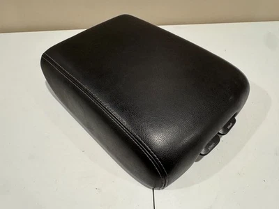 2013-2019 Infiniti QX60 Nissan Pathfinder Center Console Lid Armrest Black OEM - Image 1 of 4
