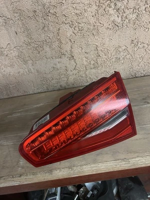 2013-2016 AUDI A4 QUATTRO RIGHT INNER LED TAIL LIGHT LAMP OEM 8K5945094AD - Image 1 of 4