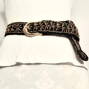Handgefertigter schwarzer Boho Lux Häkelgürtel mit goldfarbener Starburst Stickerei - Bild 1 von 10