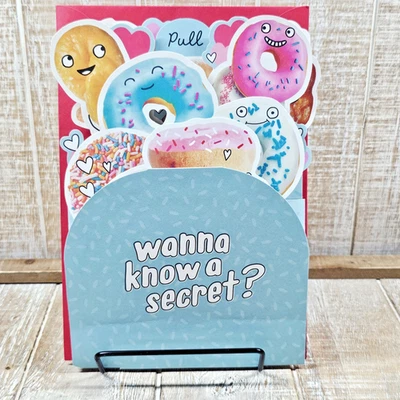 Tarjeta de Felicitación Hallmark 6x8 Donut Pop Up Amada Colorida Multi Ocasión Foto 1 de 4