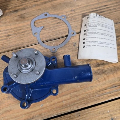 Bomba de agua remanufacturada confiable FP1556 1976 Toyota Corolla 2T-C junta 1,6 L Foto 1 de 4