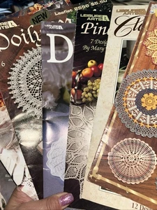 LOT O’ SIX Vintage Crochet Doilies Leaflets, Leisure Arts And More LOT O’ 6 - Picture 1 of 7