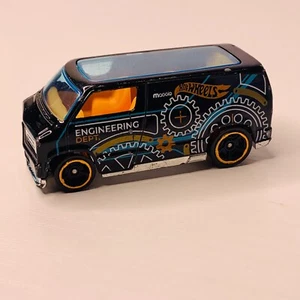 HOT WHEELS Custom '77 Dodge Van - Picture 1 of 14