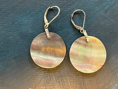 Pendientes de perlas cultivadas de Tahití con detalles de diamantes Foto 1 de 3