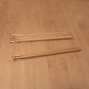 PAIR OF DRUMSTICKS 5B DRUM STICKS - Picture 1 of 9