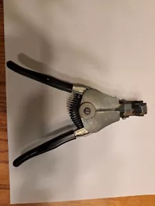 Vintage Handwerker Werkzeuge mechanische automatische Backe Draht Abisolierer Werkzeug Modell 45981 - Bild 1 von 6