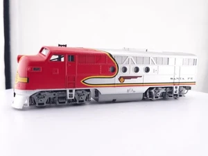 *READ* HO Scale Bachmann FT A-Unit Diesel Locomotive Santa Fe Model Train RUNS - Picture 1 of 15