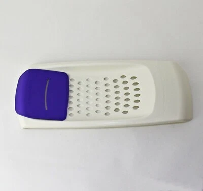 TUPPERWARE kleine Spätzleria Spätzlereibe Spätzle-Macher, WEISS - Bild 1 von 2