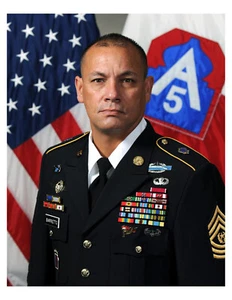 Foto retrato del sargento del ejército de los Estados Unidos Phil Barretto 8x10 en 8,5" x 11" - Imagen 1 de 1