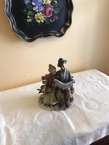 A E Price Vintage Porzellan Paar lesen Zeitung 12" groß - Bild 1 von 11