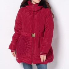 abrigo desigual mujer rojo