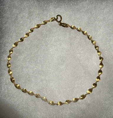 Nice! Milor Italy 14k Yellow Gold 2.5mm Spiral Sparkle Bracelet Signed 7.5" Gift - Image 1 of 4