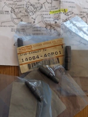 Nissan 300ZX Z32, perno de entrada turbo, cuatro piezas nuevas genuinas. Foto 1 de 2