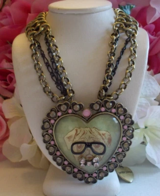 COLLAR BETSEY JOHNSON RARO VINTAGE COLECCIÓN CAMAFEO PUG DECLARACIÓN - USADO Foto 1 de 4