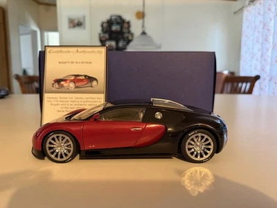 AUTOart 1/18 Die Cast Model Car: 70901 BUGATTI EB 16.4 VEYRON  - Image 1 of 4