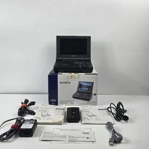 Sony Digital HD Videocassette Recorder Model GV-HD700/1 getestet/ sehr gepflegt - Bild 1 von 10