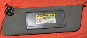 1993-2001 Jeep Cherokee Driver Left Side Sun Visor Grey Mirror Light OEM vintage - Picture 1 of 12