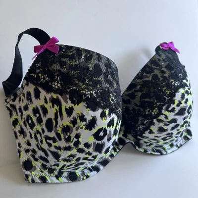 Sujetador con estampado de leopardo Perfectly Australian con encaje y lazos rosas 38DDDD Foto 1 de 4