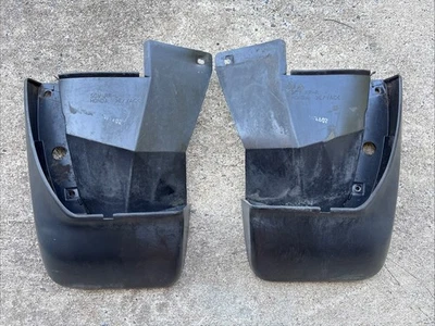 Guardabarros trasero Honda Element OEM 03-08 Foto 1 de 3