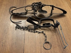 Vintage Animal Traps - Picture 1 of 12
