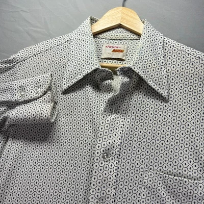 Camisa Flecha Verdadera Vintage Para Hombre Tejidos Medianos Blanca Geométrica Cuello Disco Años 70 Foto 1 de 4