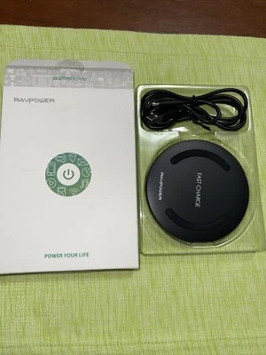RAVPower RP-PC014 Fast Charge 5W Wireless Charging Pad For Qi Enabled Devices - Image 1 of 2