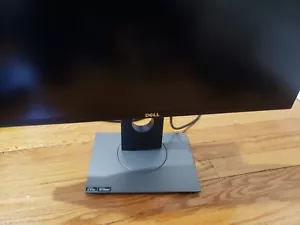 Dell S2417DG 24" 1440p 165Hz 1ms G-SYNC Gaming Monitor - DisplayPort Included - Picture 1 of 5