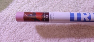 Póster de pared enrollado Spiderman 22,375x34" RP21819 Tendencias Marvel Heroic Silhouette Foto 1 de 2